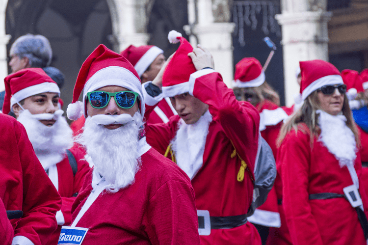 Do You Have a Holiday Run Planned? These Are the Running Socks for You - PRO Compression