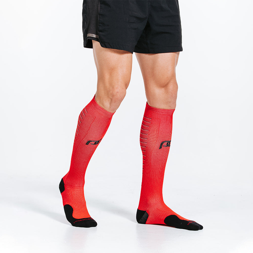 Marathon Elite Black & Red Compression Socks – procompression.com