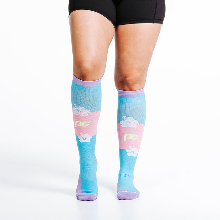 Tropical Marathon Socks with Hibiscus Design | PRO Compression ...